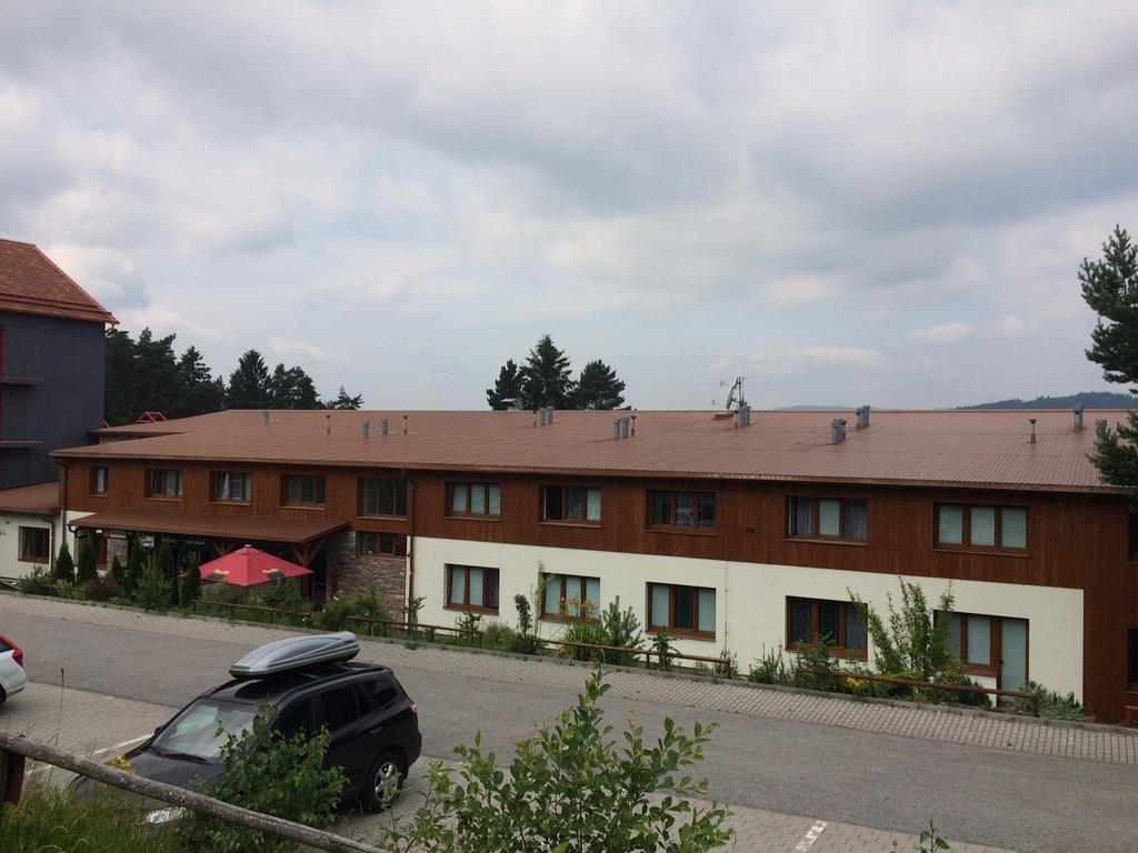 Apartman Lipno 20 リプノ・ナト・ヴルタヴォウ エクステリア 写真
